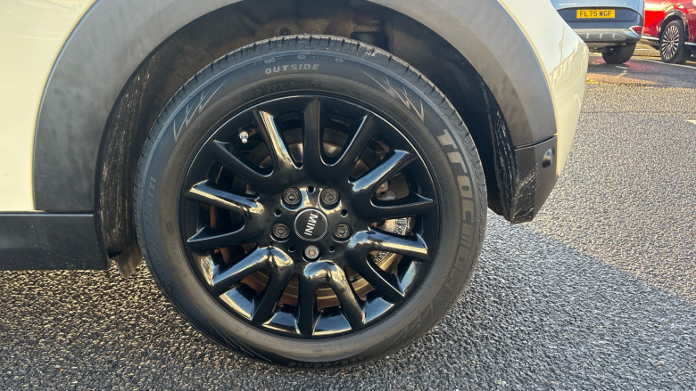 MINI Hatchback 1.5 Cooper II 3dr Petrol Hatchback